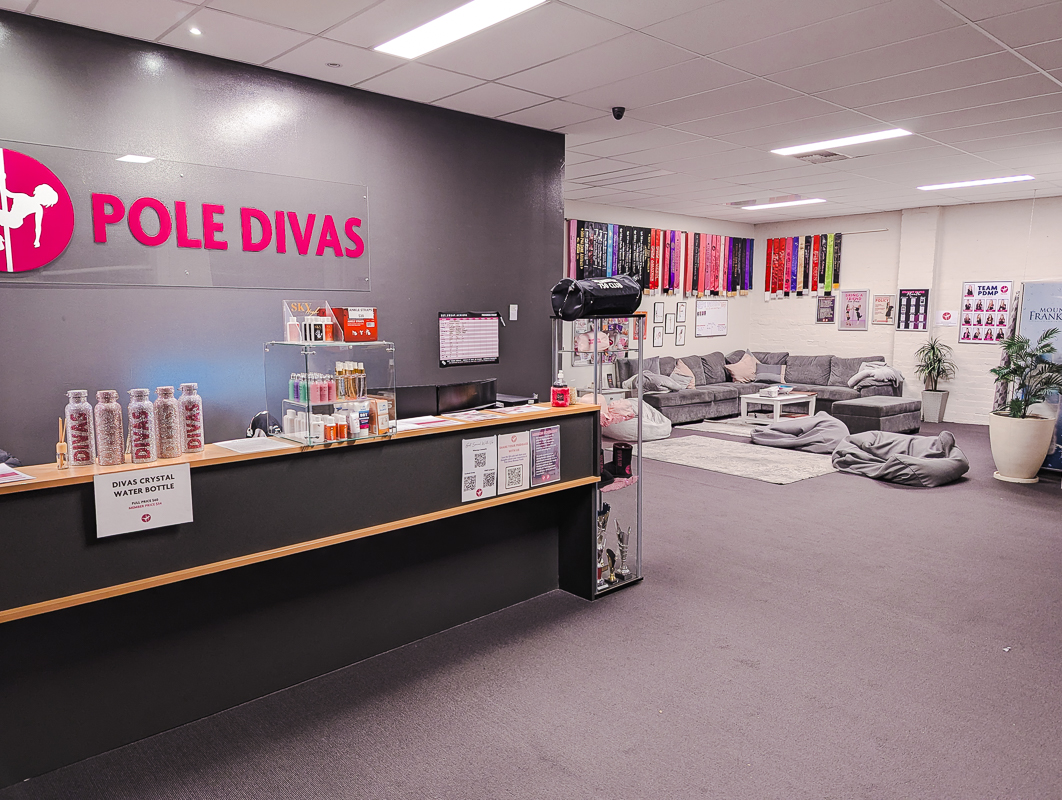 Pole divas reception