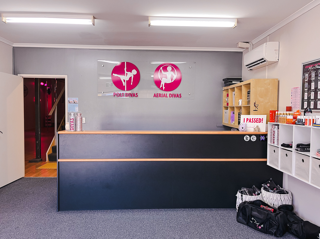 Pole divas reception